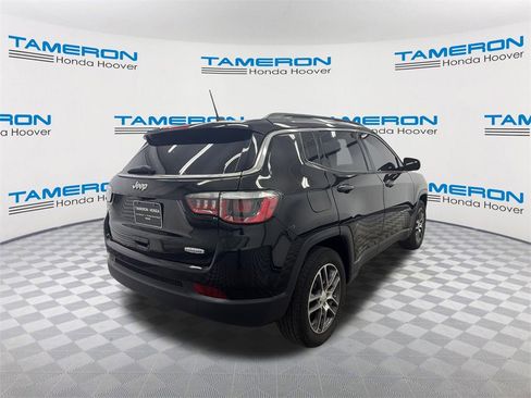 Used 2019 Jeep Compass Latitude w/ Popular Equipment Group image 5