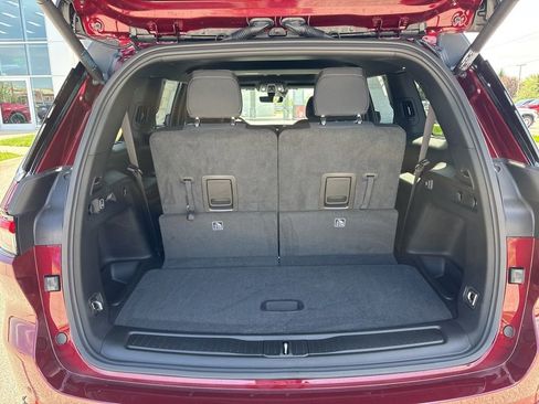 New 2026 Jeep Grand Cherokee L Laredo image 11