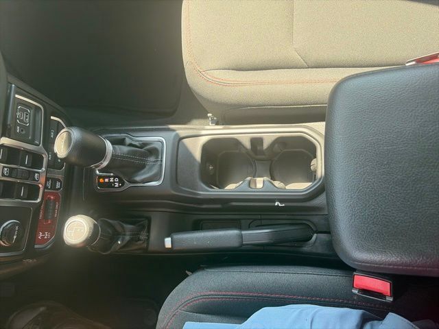 Used 2026 Jeep Gladiator Rubicon AWD/4WD image 24