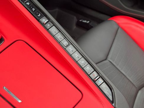 Used 2023 Chevrolet Corvette Stingray Premium Conv w/ Z51 Performance Package image 67