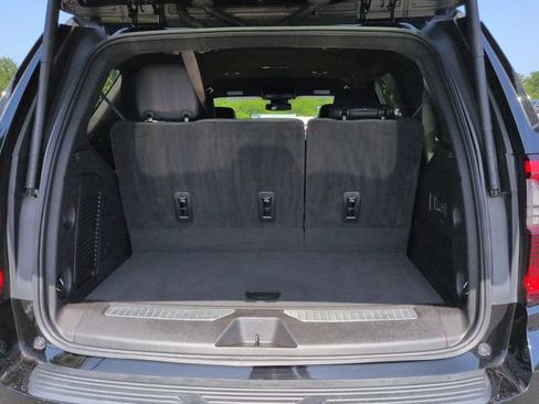 Used 2025 GMC Yukon Denali AWD/4WD image 28