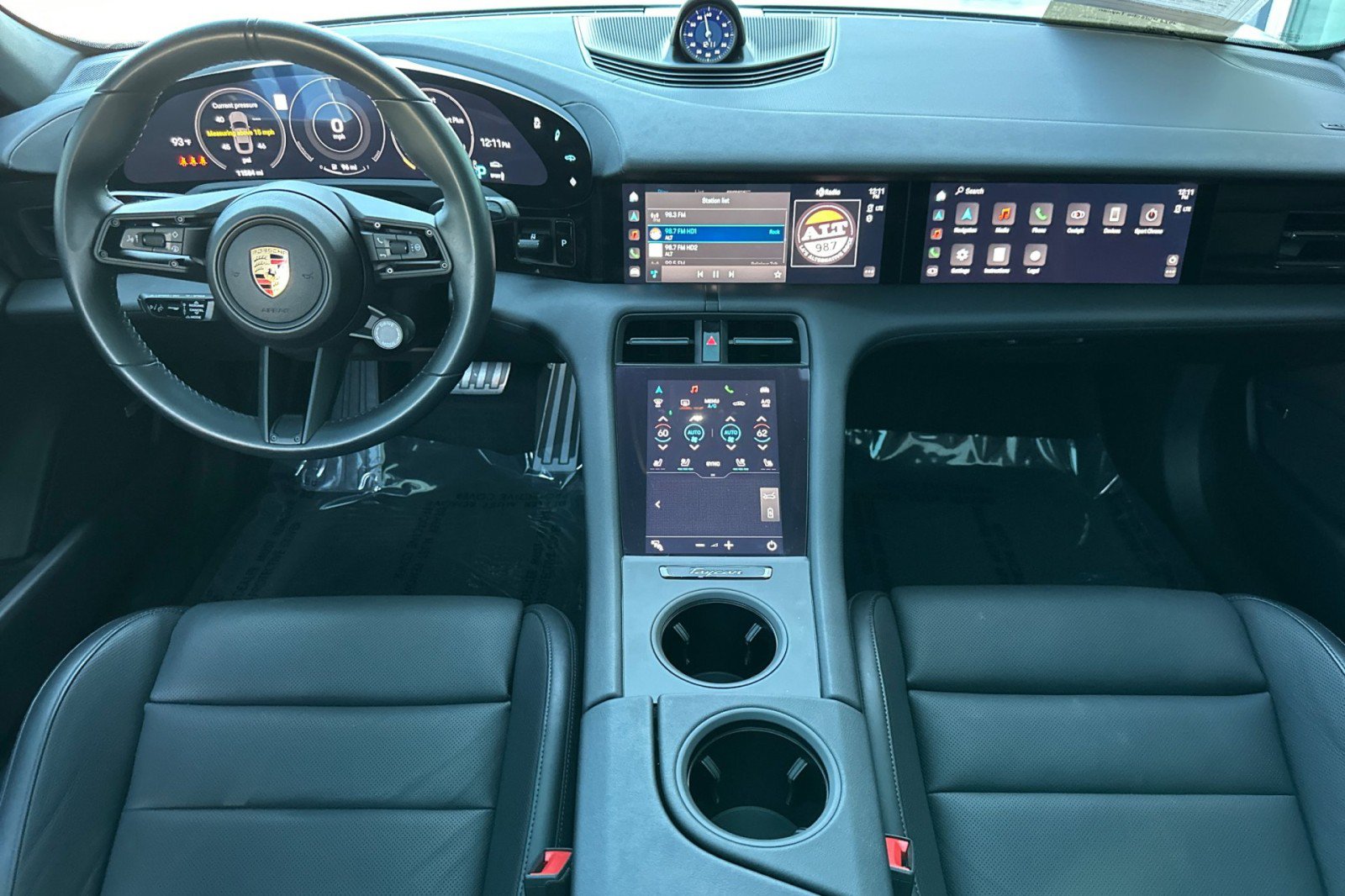 Certified 2023 Porsche Taycan w/ Premium Package RWD image 6