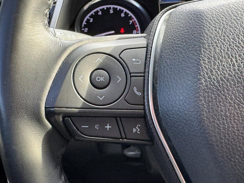 Used 2019 Toyota Camry SE image 16