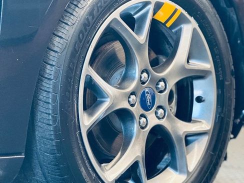 Used 2014 Ford Focus SE w/ Equipment Group 201A image 19