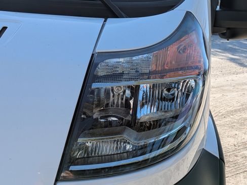 Used 2021 RAM ProMaster 2500 image 9