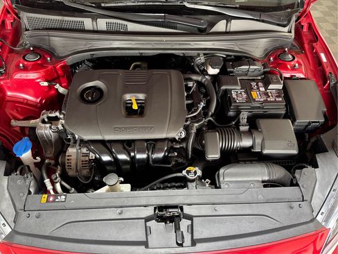 Used 2024 Kia Forte LXS w/ LXS Technology Package FWD image 19