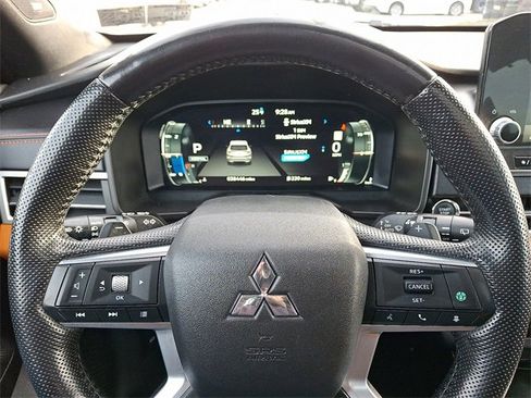 Used 2022 Mitsubishi Outlander SEL image 20