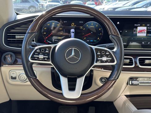Used 2021 Mercedes-Benz GLS 450 4MATIC image 40