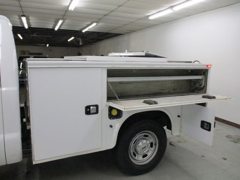 Used 2016 Ford F250 XL image 19