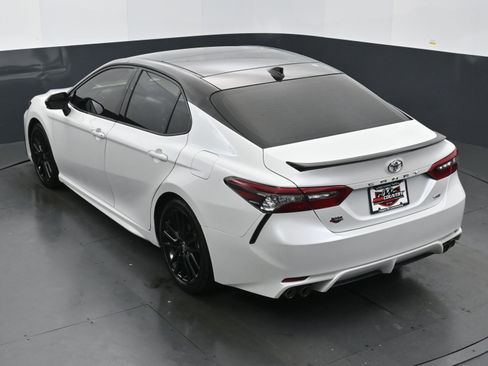 Used 2023 Toyota Camry XSE image 30