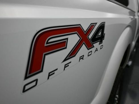 Used 2014 Ford F250 Lariat w/ Lariat Ultimate Package AWD/4WD image 10