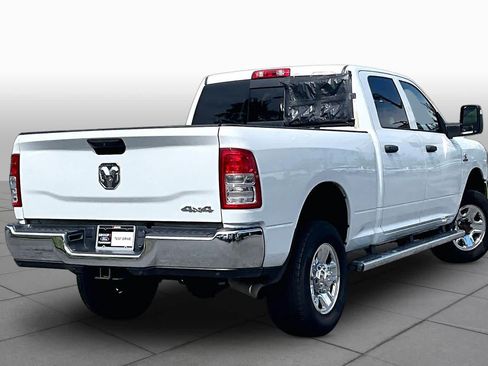 Used 2024 RAM 2500 Tradesman w/ Chrome Appearance Group AWD/4WD image 13