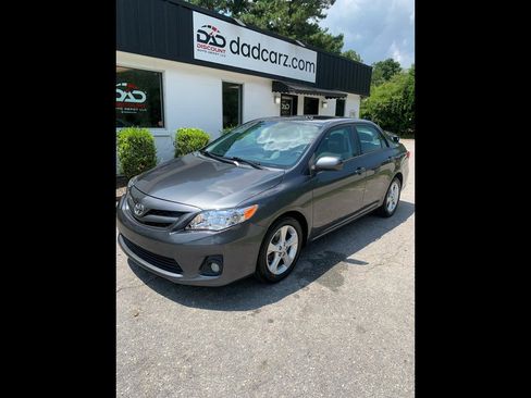 Used 2012 Toyota Corolla LE w/ Premium Pkg FWD image 1