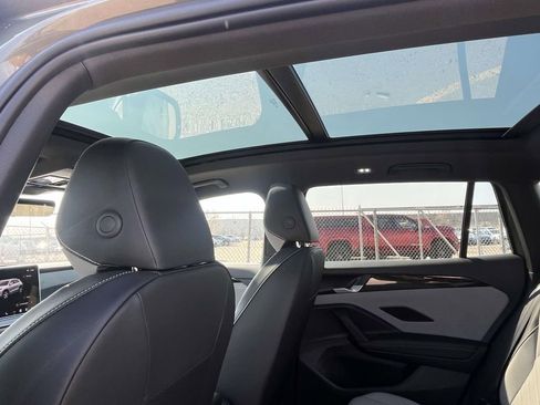 New 2026 Volkswagen Tiguan SE R-Line AWD/4WD image 11