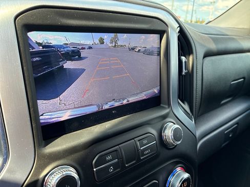 Used 2022 GMC Sierra 1500 SLT w/ SLT Premium Package AWD/4WD image 14