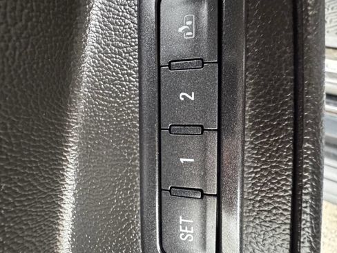 Used 2018 Chevrolet Suburban LT image 57