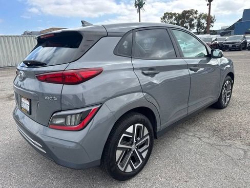 Used 2022 Hyundai Kona Limited w/ Cargo Package FWD image 5