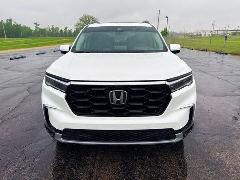 Used 2023 Honda Pilot Elite image 18