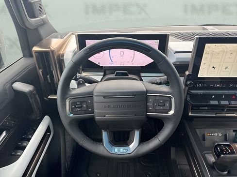 Used 2024 GMC Hummer EV 2X AWD/4WD image 17