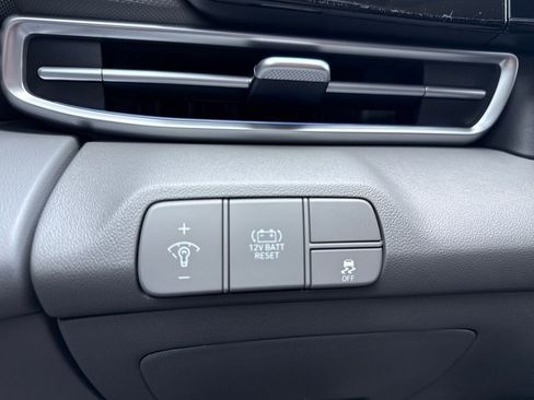 New 2026 Hyundai Elantra Sport FWD image 34