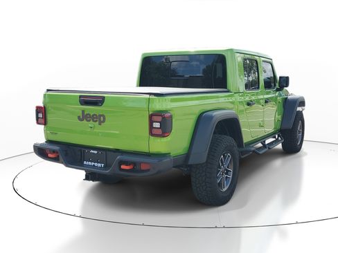 Used 2025 Jeep Gladiator Mojave w/ Safety Group AWD/4WD image 6