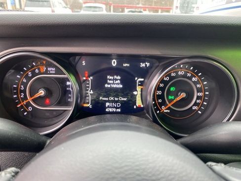 Used 2021 Jeep Wrangler Unlimited Sport image 19