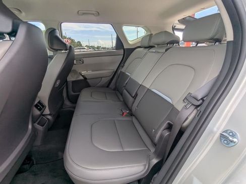 New 2027 Kia Seltos EX FWD image 16