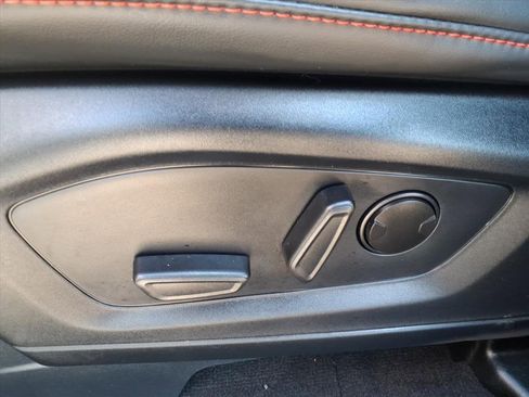 Used 2025 Ford Explorer ST-Line image 15