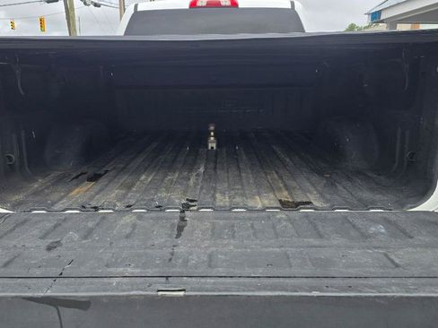 Used 2015 GMC Sierra 2500 Denali w/ Duramax Plus Package AWD/4WD image 11