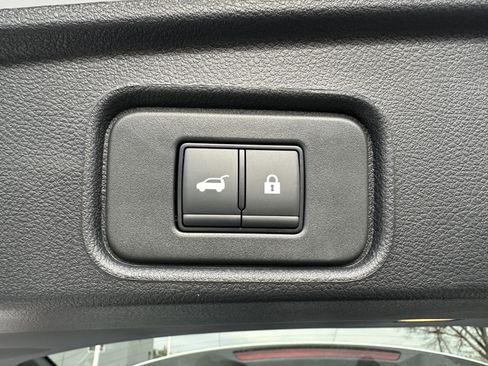 New 2026 Nissan Pathfinder SL AWD/4WD image 35