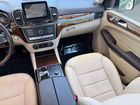 Used 2017 Mercedes-Benz GLS 450 4MATIC image 29