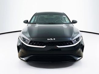 Used 2023 Kia Forte LXS video 3