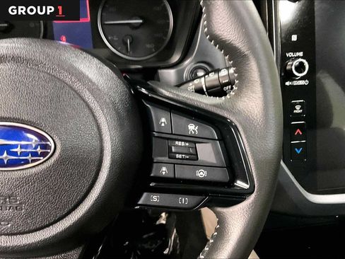 Used 2025 Subaru Forester Premium AWD/4WD image 25