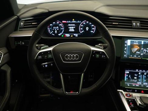 Certified 2024 Audi SQ8 e-tron Premium Plus w/ Black Optic Package AWD/4WD image 9
