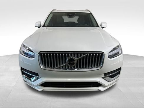 Used 2023 Volvo XC90 B6 Plus w/ Protection Package Premier AWD/4WD image 8