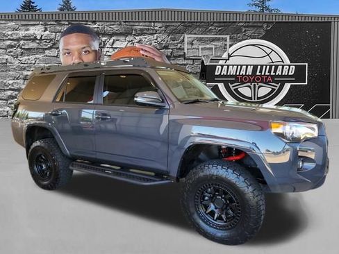 Used 2024 Toyota 4Runner SR5 Premium w/ SR5 Premium Package AWD/4WD image 1