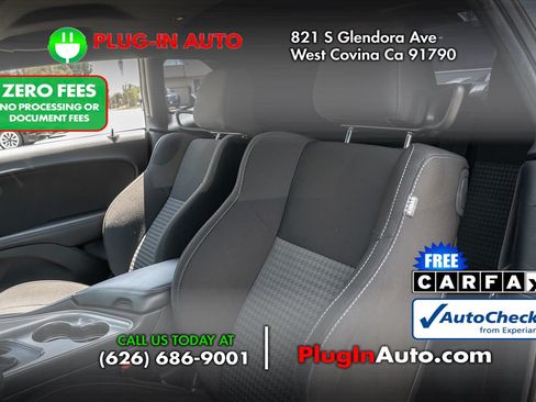 Used 2023 Dodge Challenger R/T Scat Pack RWD image 6