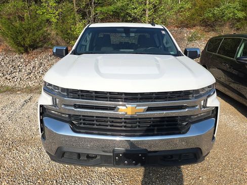 Used 2021 Chevrolet Silverado 1500 LT image 2