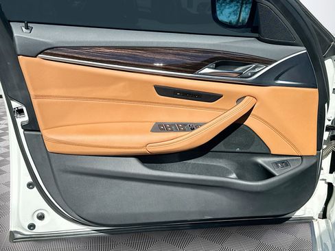 Used 2023 BMW 530i w/ M Sport Package image 22