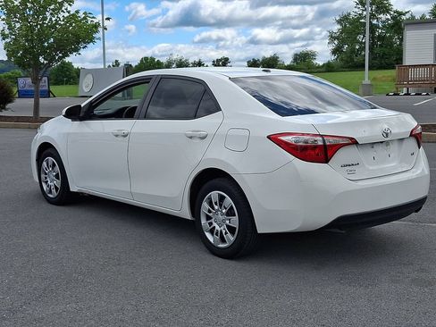 Used 2016 Toyota Corolla LE FWD image 7