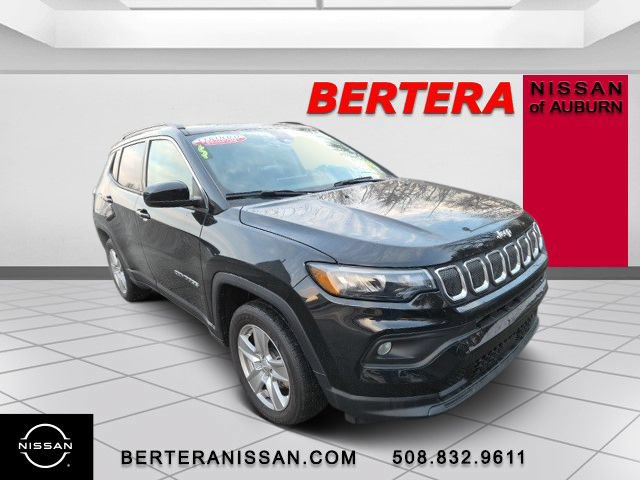 Used 2022 Jeep Compass Latitude w/ Sun and Sound Group AWD/4WD image 4