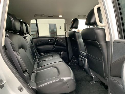 Used 2023 Nissan Armada SV image 32