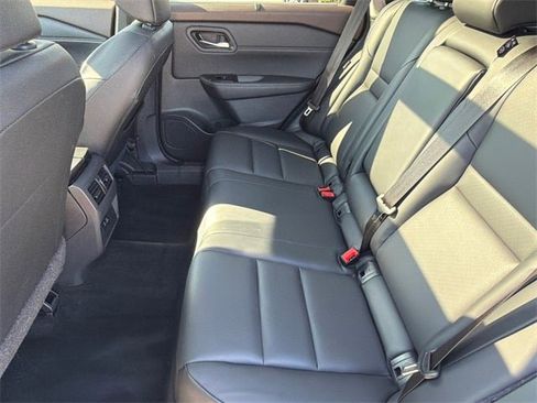 Certified 2023 Nissan Rogue SV w/ SV Premium B Package image 20