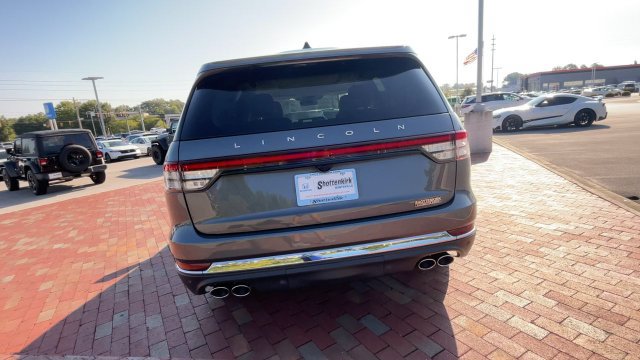 Used 2025 Lincoln Aviator Reserve w/ Illumination Package RWD image 8