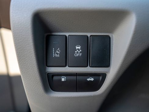 Certified 2016 Acura TLX w/ Technology Package image 27