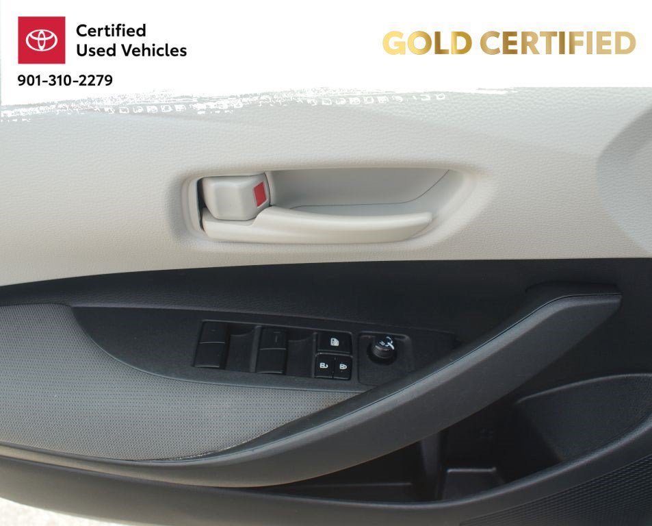 Used 2024 Toyota Corolla LE w/ LE Premium Package FWD image 28