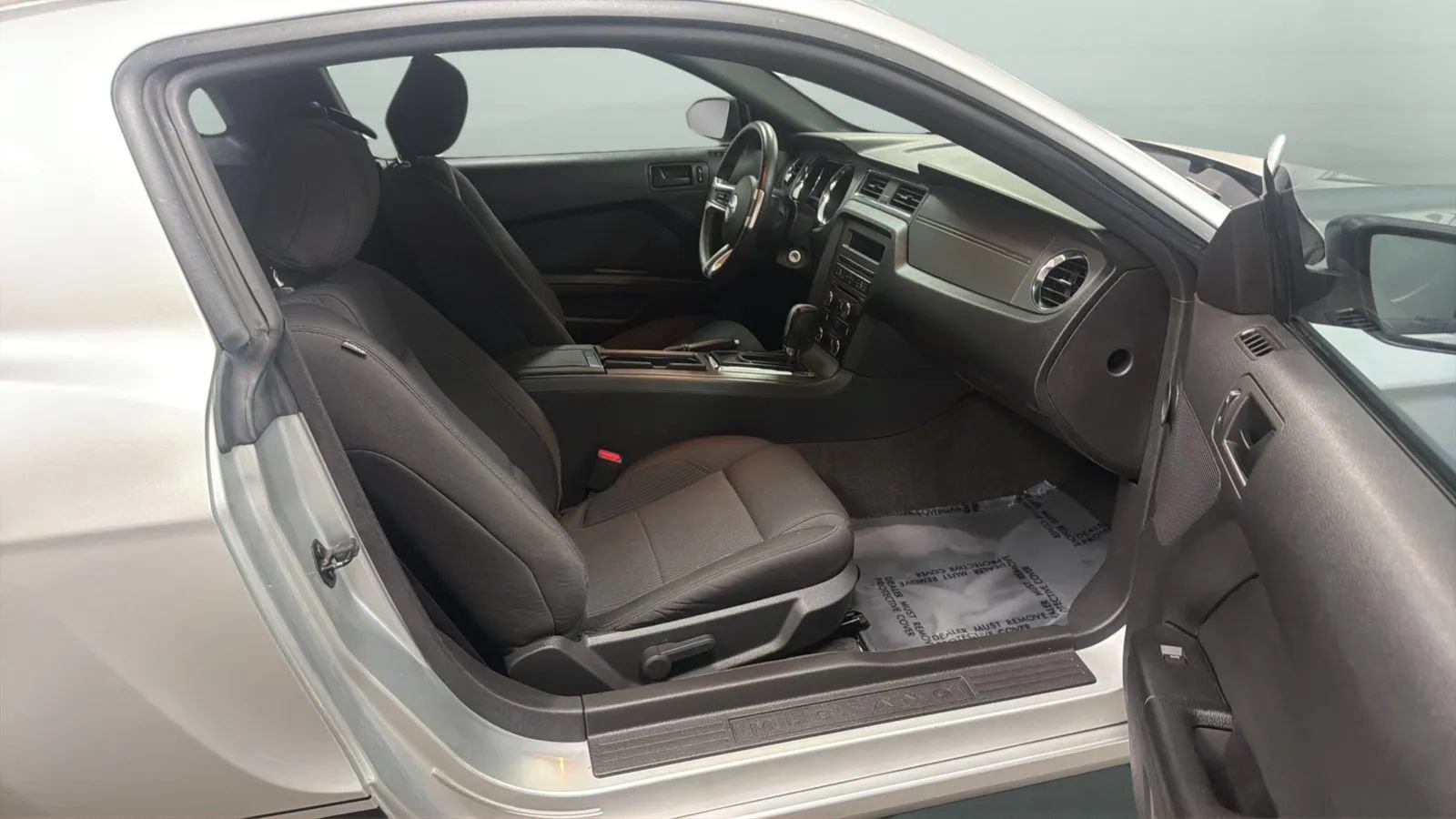 Used 2013 Ford Mustang Coupe RWD image 20