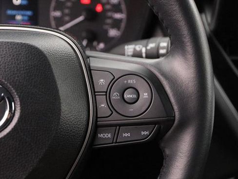 Certified 2024 Toyota Corolla Cross LE image 12