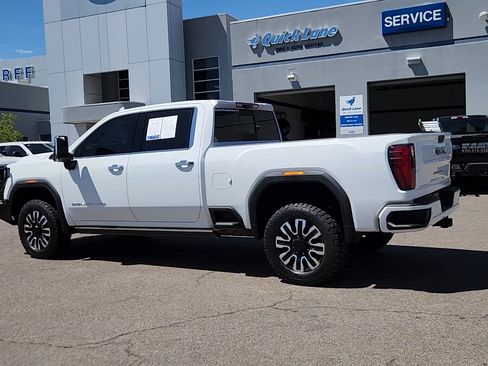 Used 2024 GMC Sierra 3500 Denali Ultimate AWD/4WD image 23