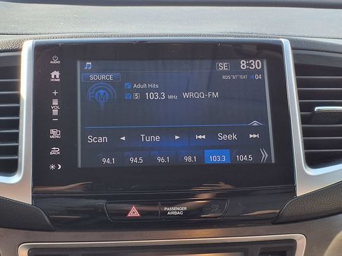 Used 2017 Honda Pilot EX image 32